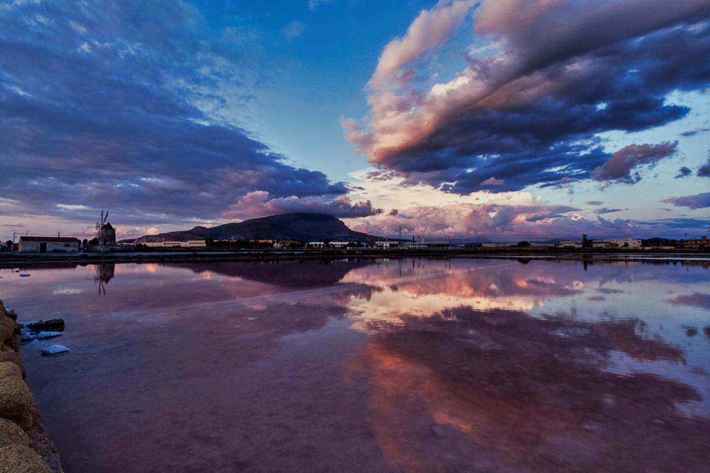 Vento Di Grecale Apartment Trapani Bagian luar foto