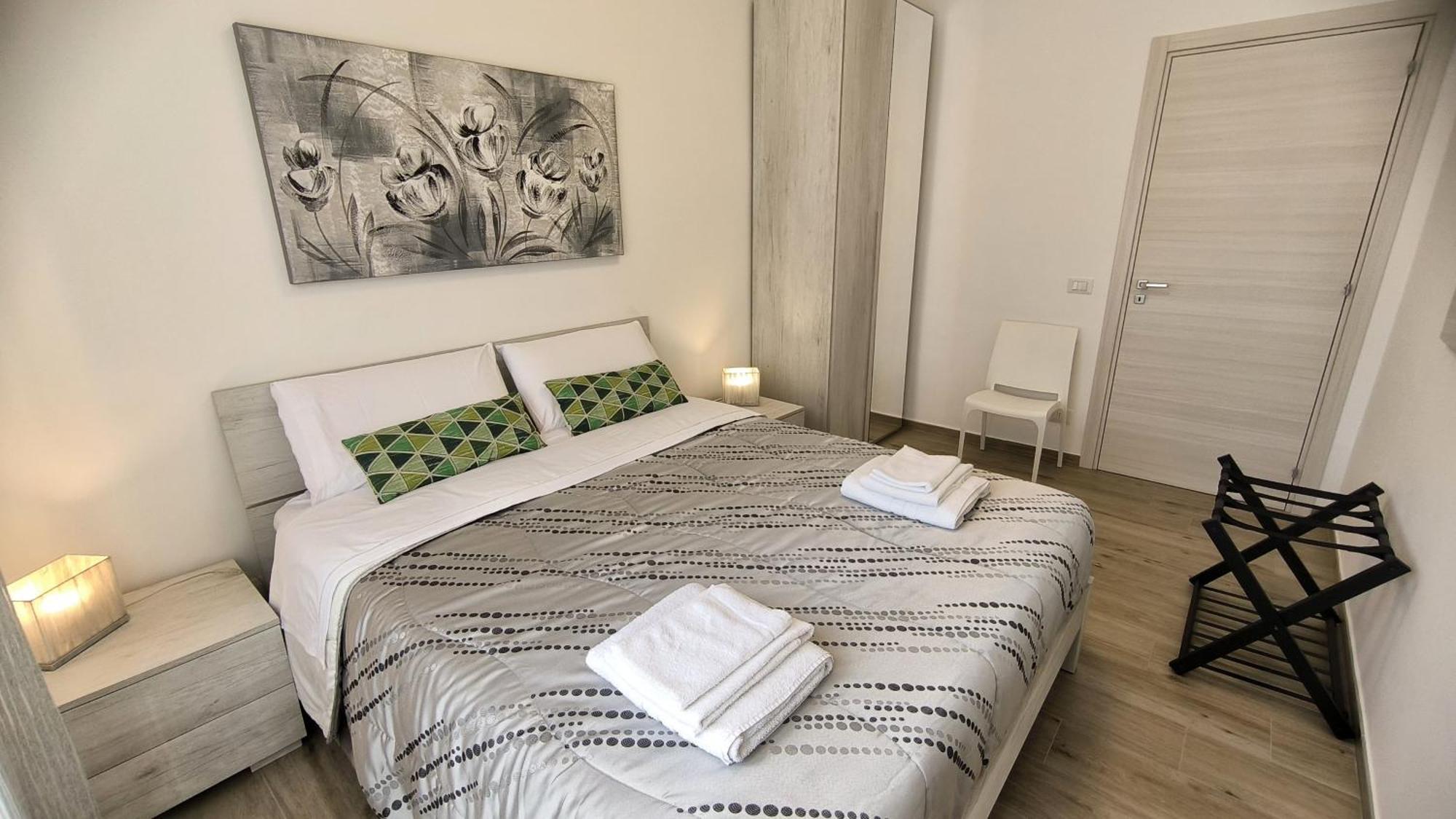 Vento Di Grecale Apartment Trapani Bagian luar foto